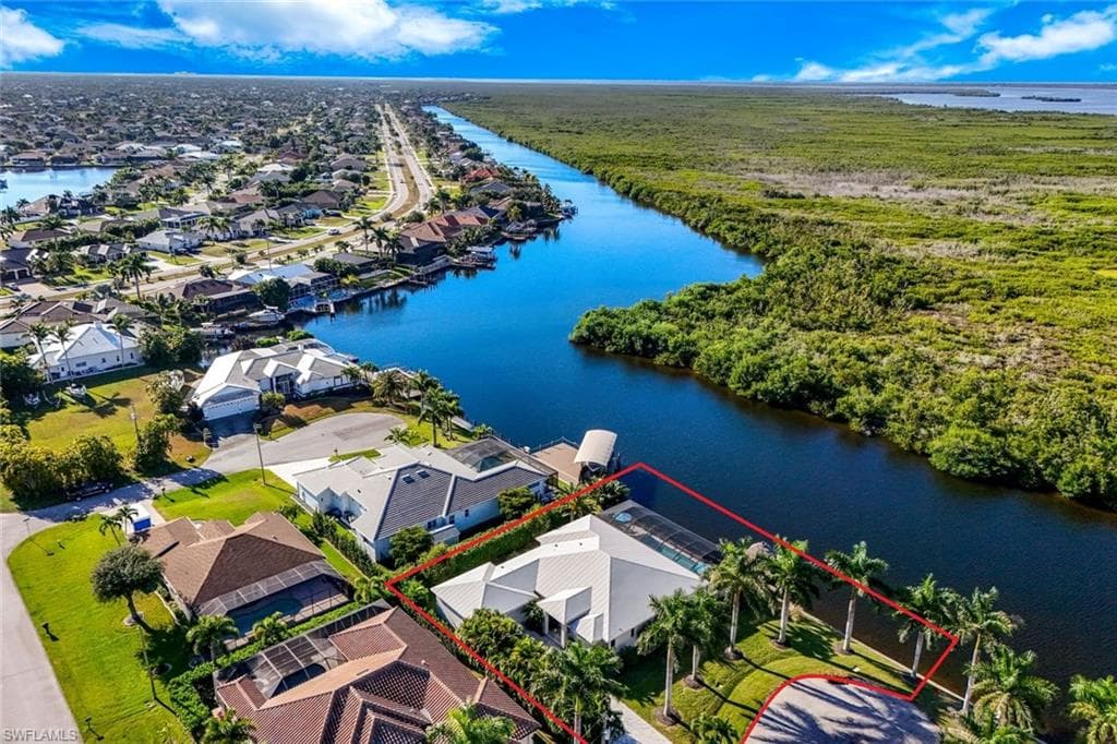 2906 SW 29th TER CAPE CORAL, FL 33914