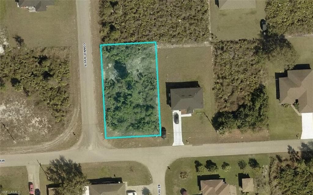 2516 31st ST SW LEHIGH ACRES, FL 33976