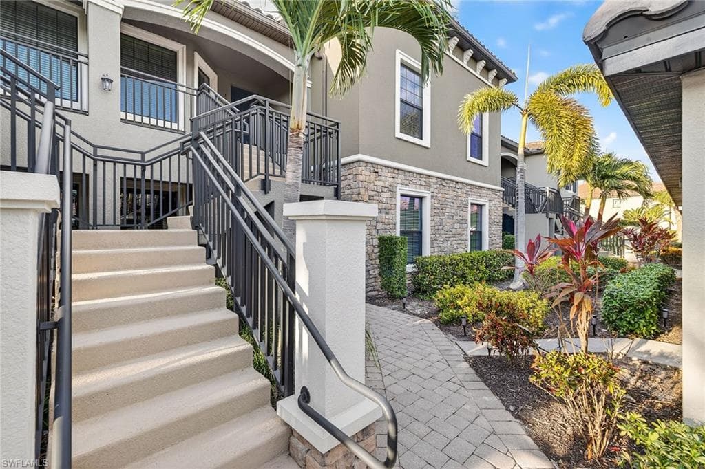 9419 Benvenuto CT 202 NAPLES, FL 34119