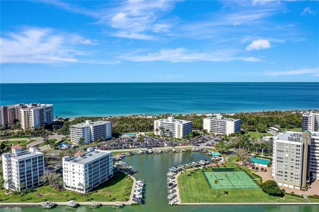 1 Bluebill AVE 503 NAPLES, FL 34108