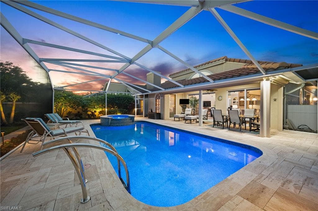 172 Via Napoli NAPLES, FL 34105