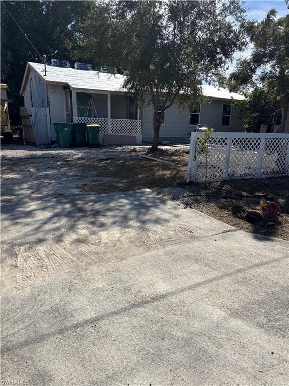 1960 51st ST SW NAPLES, FL 34116