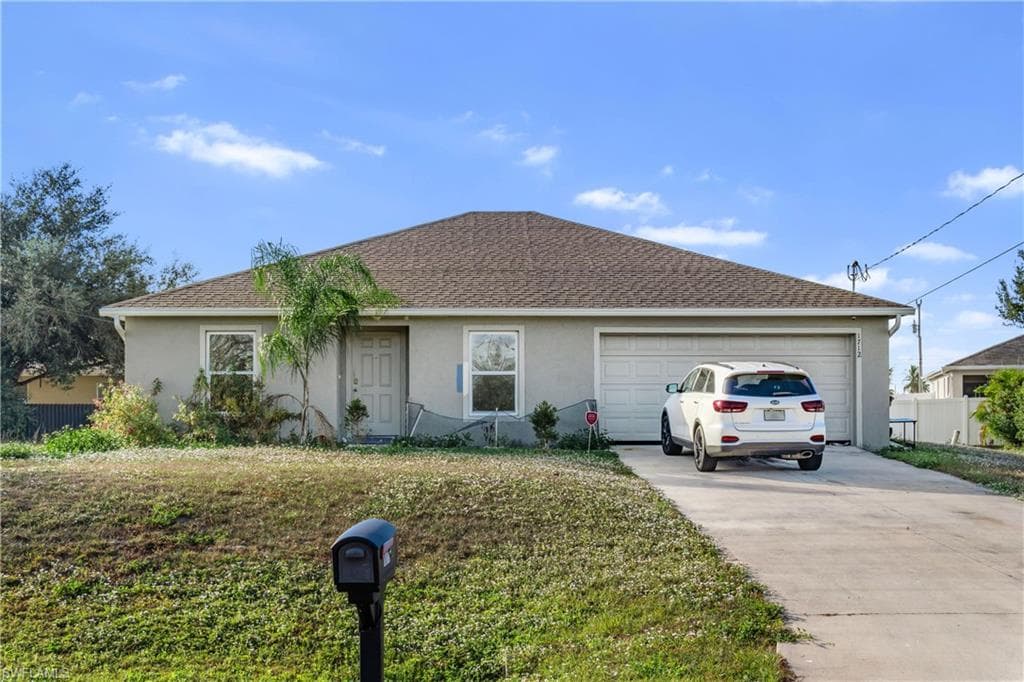 1712 10th ST CAPE CORAL, FL 33993