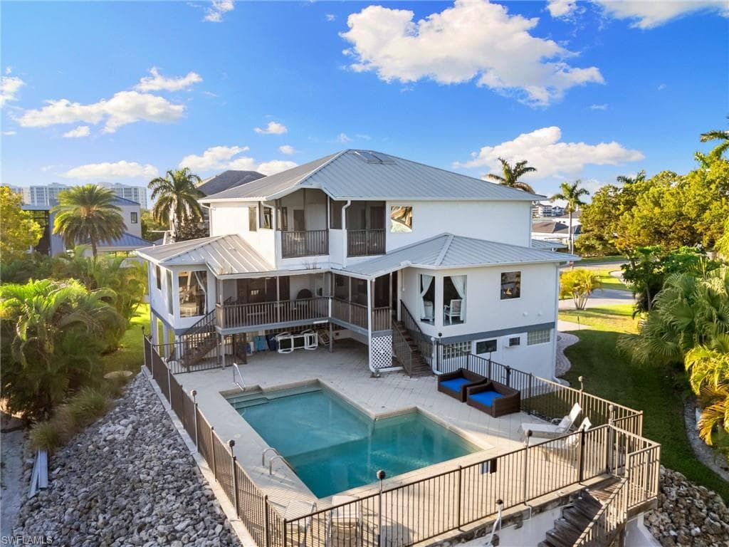 821 Palm ST MARCO ISLAND, FL 34145