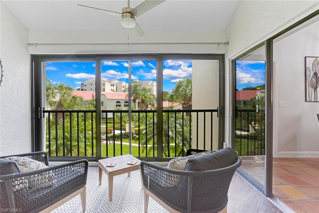 6535 Valen WAY E-202 NAPLES, FL 34108