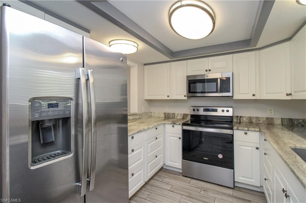 5635 Rattlesnake Hammock RD 102D NAPLES, FL 34113