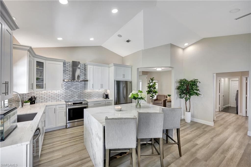 5138 Kristin CT NAPLES, FL 34105