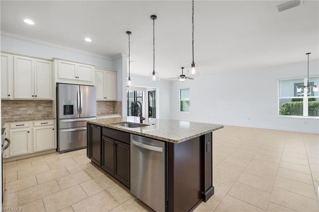 3529 Pilot CIR NAPLES, FL 34120