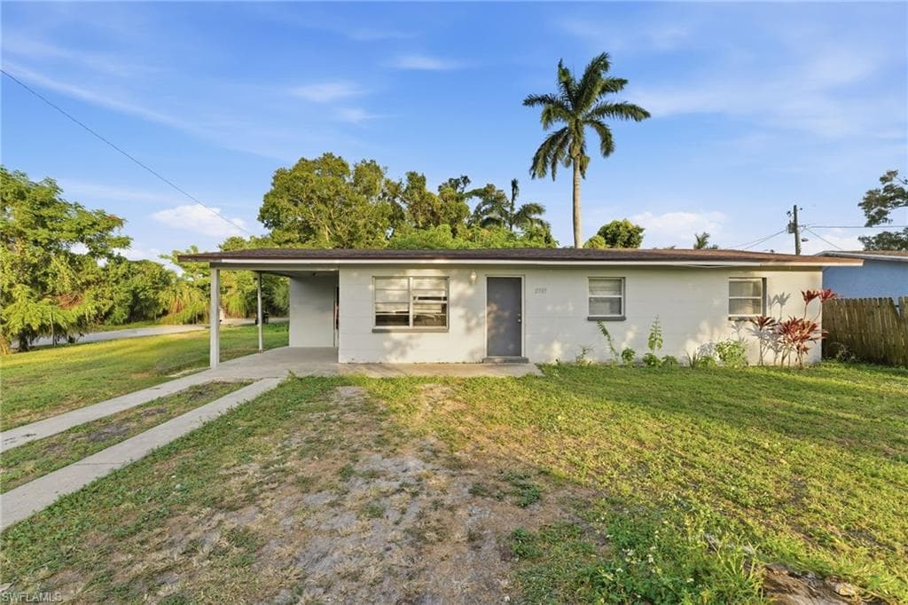2505 Henderson AVE FORT MYERS, FL 33916