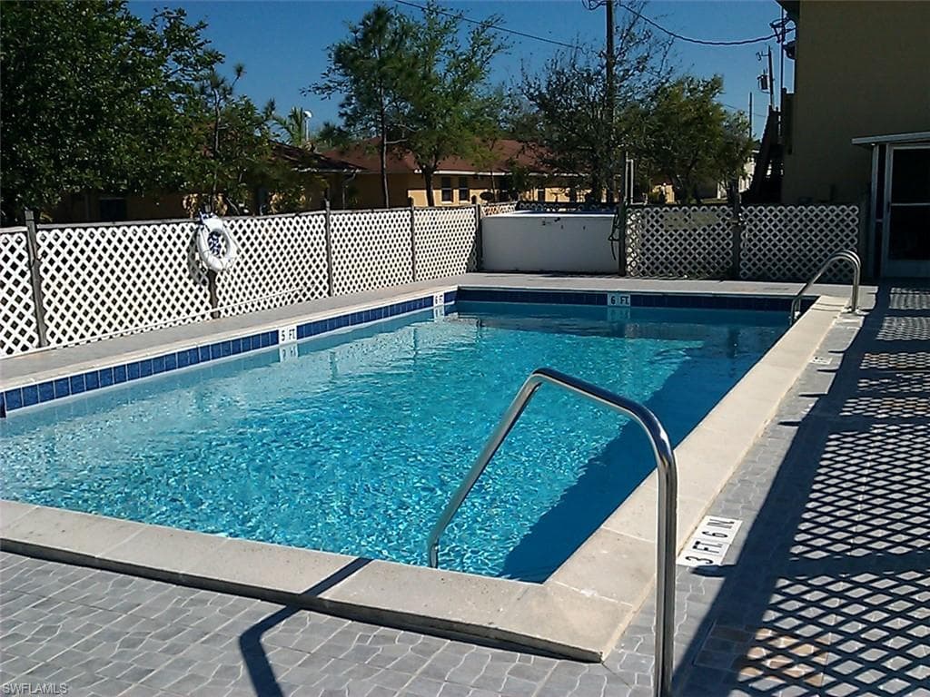 4613 SW 8th PL 4 CAPE CORAL, FL 33914