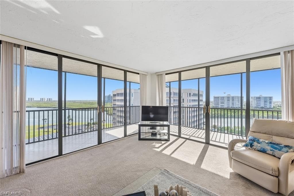 11 Bluebill AVE 1006 NAPLES, FL 34108