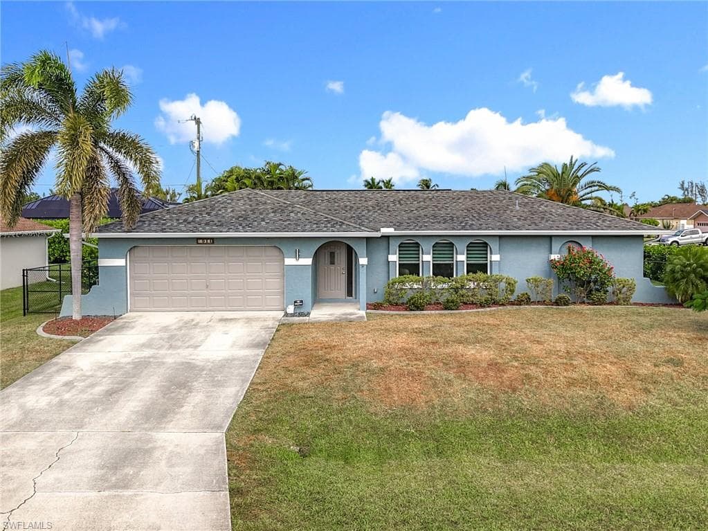 911 SW 33rd TER CAPE CORAL, FL 33914
