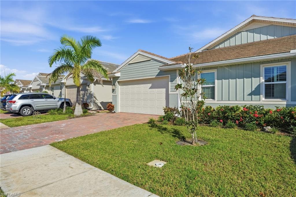 1040 Tranquil Brook DR NAPLES, FL 34114