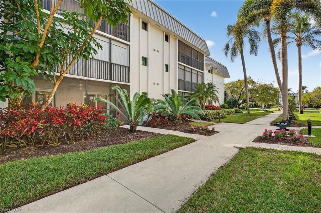 788 Park Shore DR C10 NAPLES, FL 34103