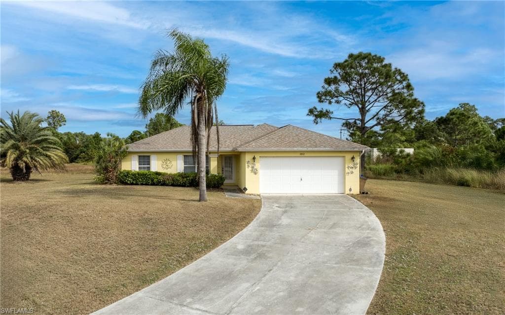 2812 Beth AVE N LEHIGH ACRES, FL 33971