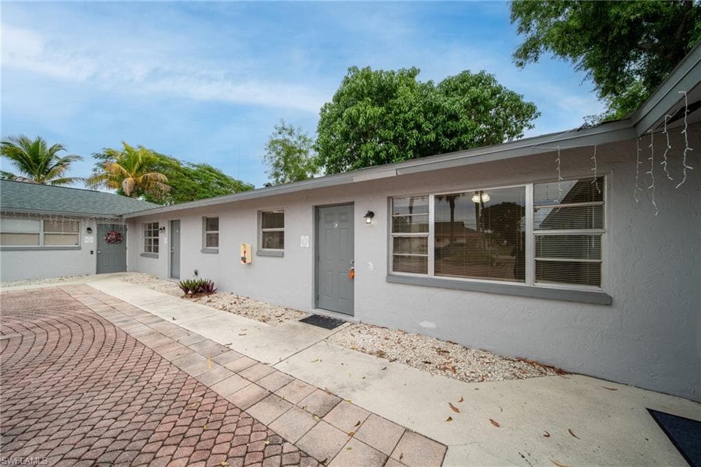 15 SE 24th AVE C CAPE CORAL, FL 33990