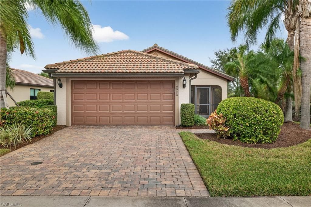 10980 Clarendon ST FORT MYERS, FL 33913