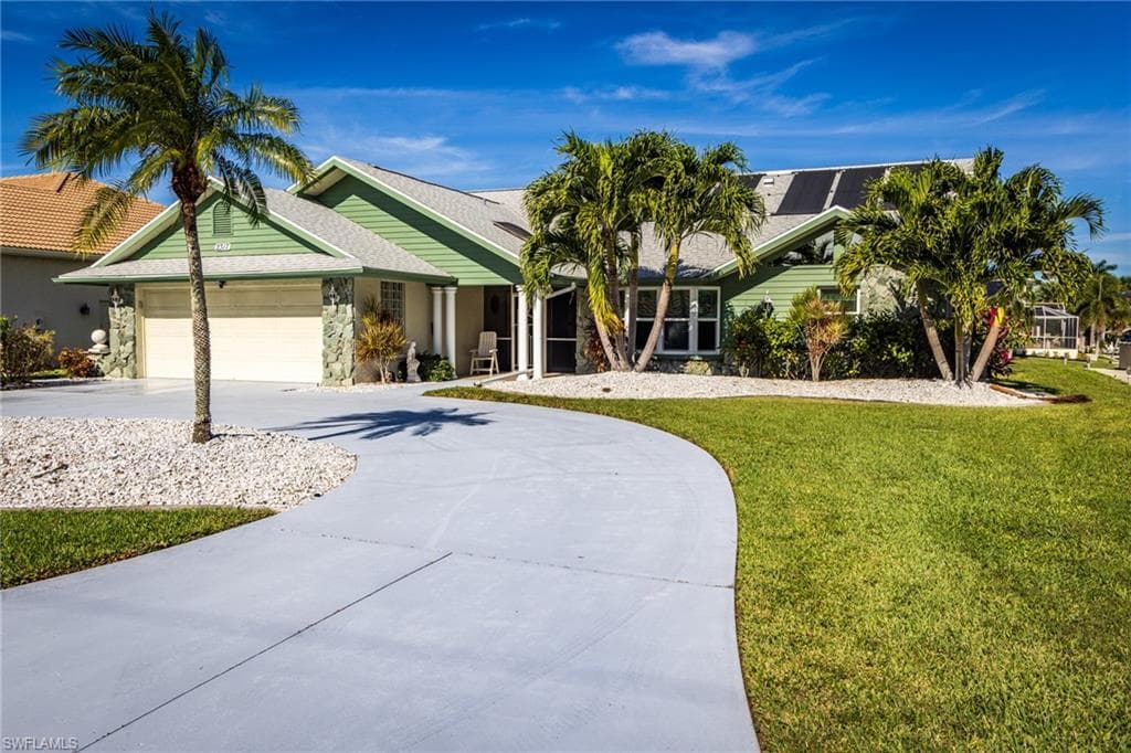 2317 SE 27th ST CAPE CORAL, FL 33904