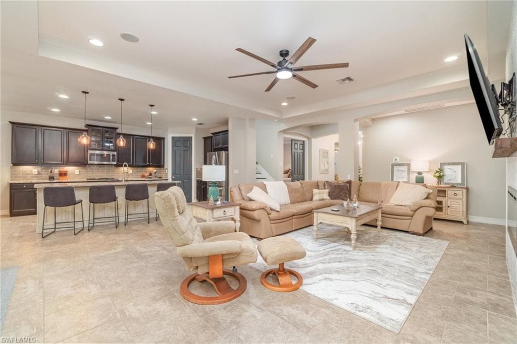 3040 Scarlet Oak PL NORTH FORT MYERS, FL 33903