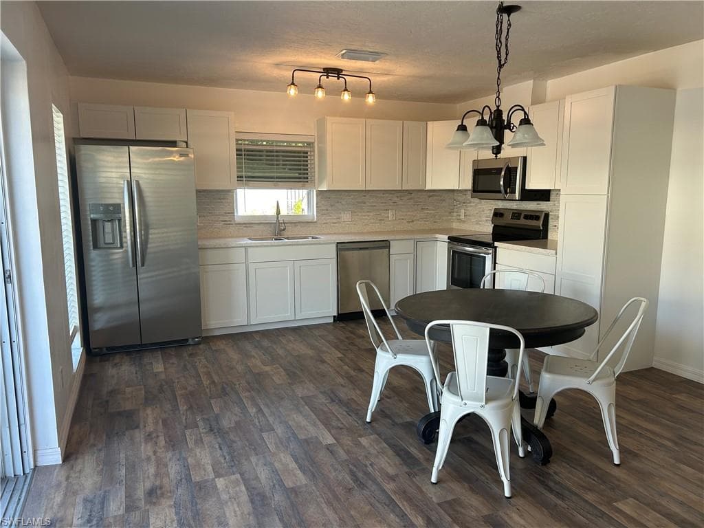 1165 Palm AVE 5C NORTH FORT MYERS, FL 33903