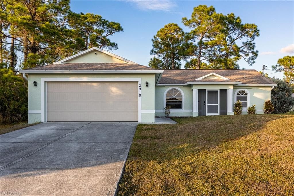 2918 21st ST W LEHIGH ACRES, FL 33971
