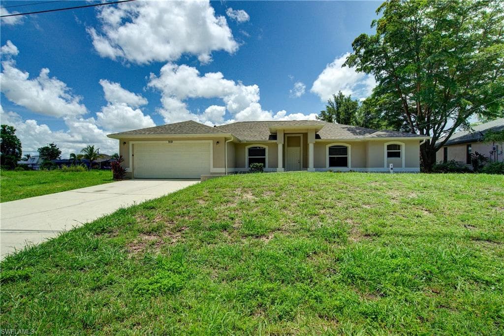 919 SW 15th PL CAPE CORAL, FL 33991