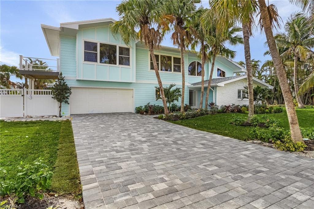 1543 San Carlos Bay DR SANIBEL, FL 33957
