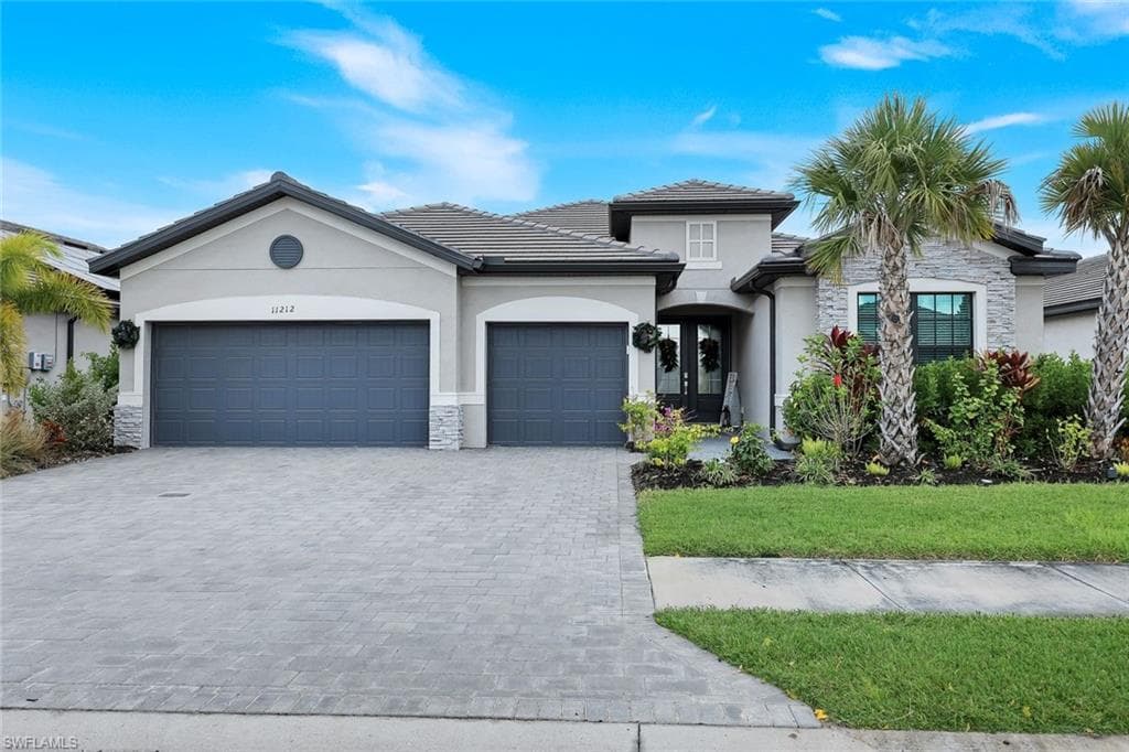11212 Canopy LOOP FORT MYERS, FL 33913
