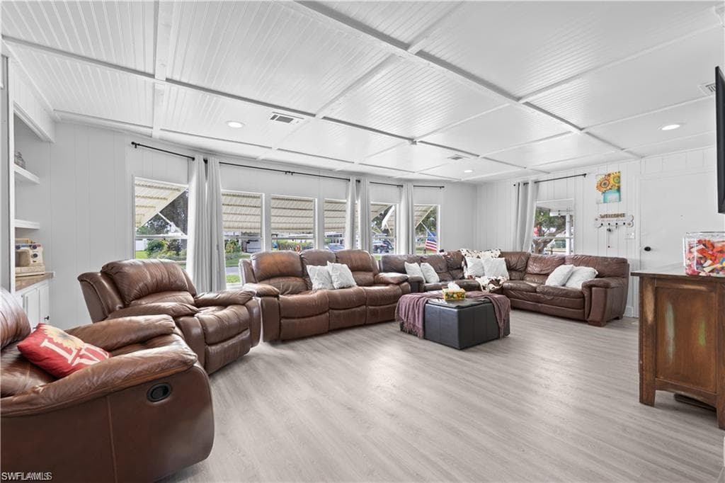 23 Derhenson DR NAPLES, FL 34114