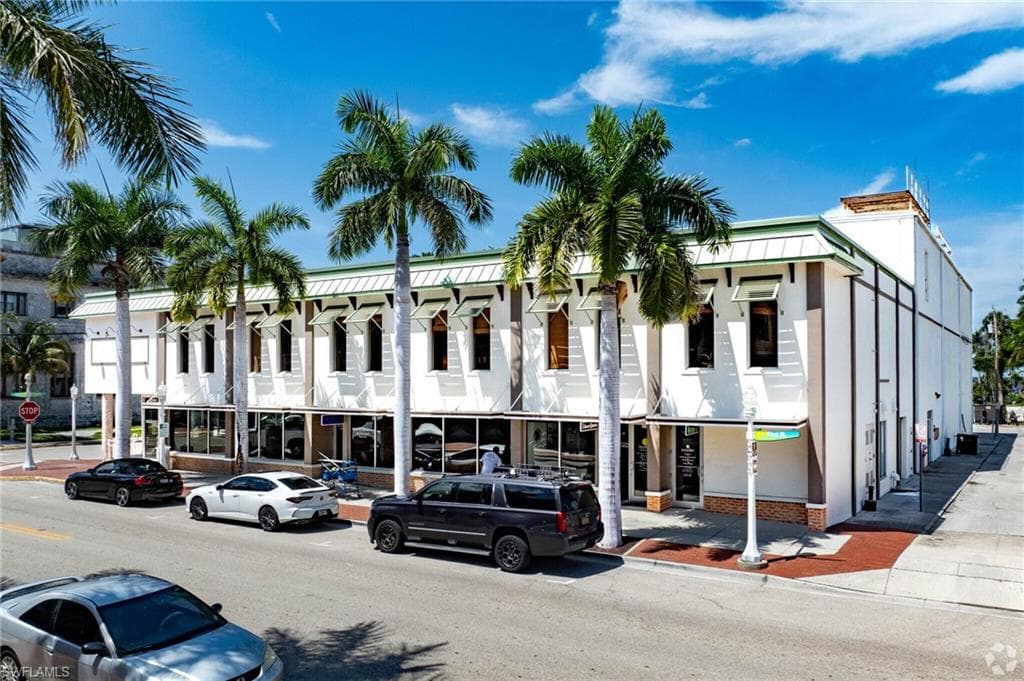 2401 First ST 300 FORT MYERS, FL 33901