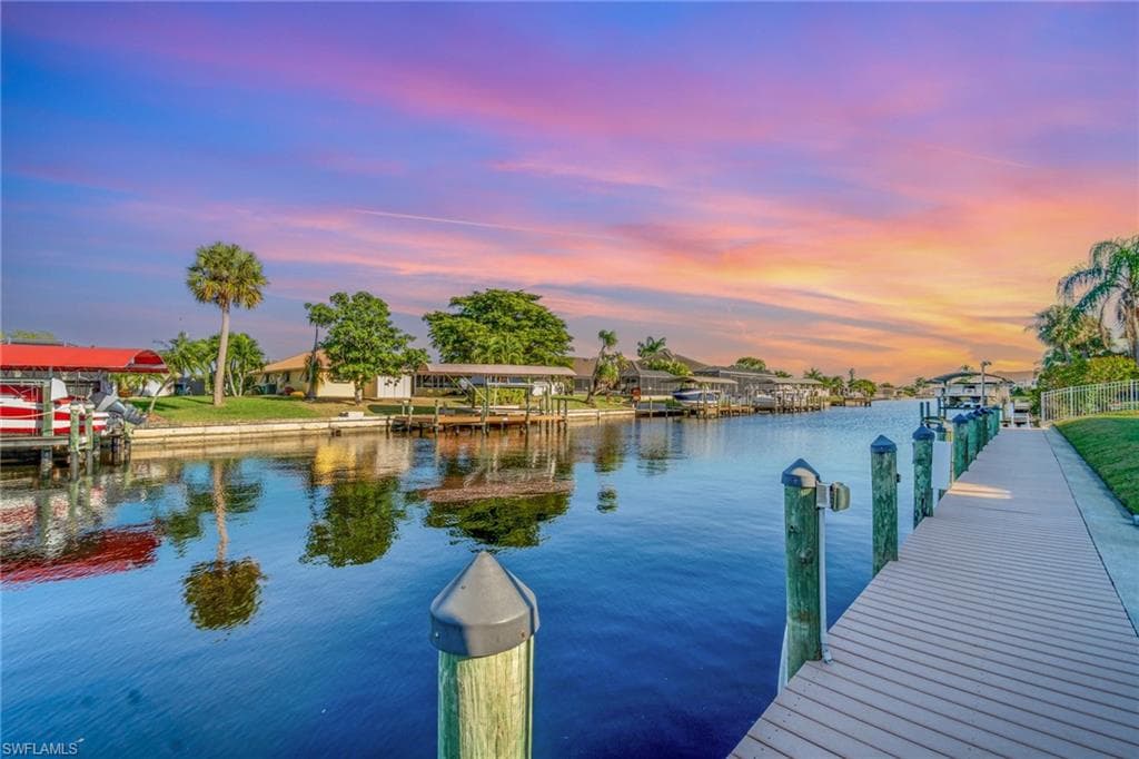 4321 Country Club BLVD 207 CAPE CORAL, FL 33904
