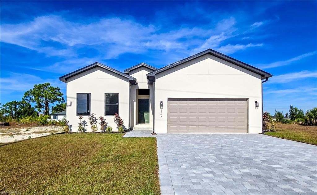 1203 36th LN CAPE CORAL, FL 33909