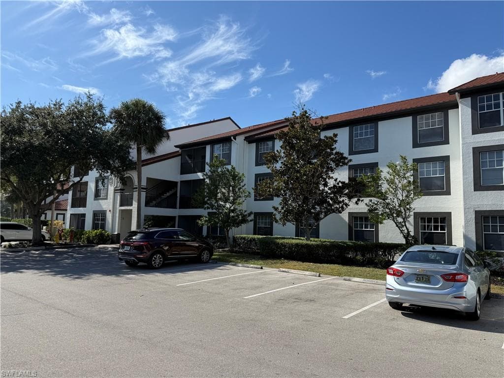 7985 Preserve CIR 1133 NAPLES, FL 34119