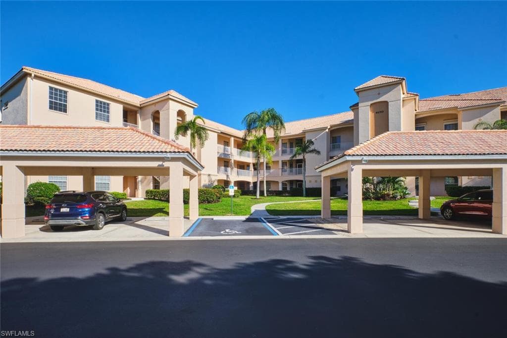 9170 Southmont CV 305 FORT MYERS, FL 33908