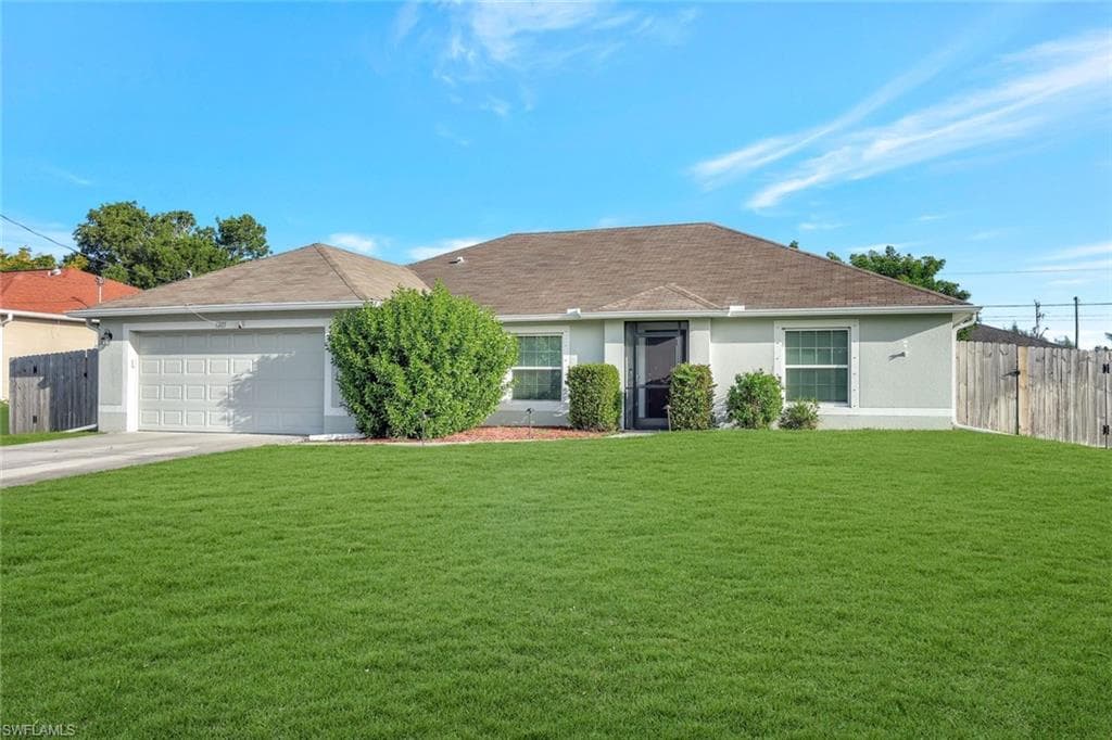 1205 SW 32nd TER CAPE CORAL, FL 33914