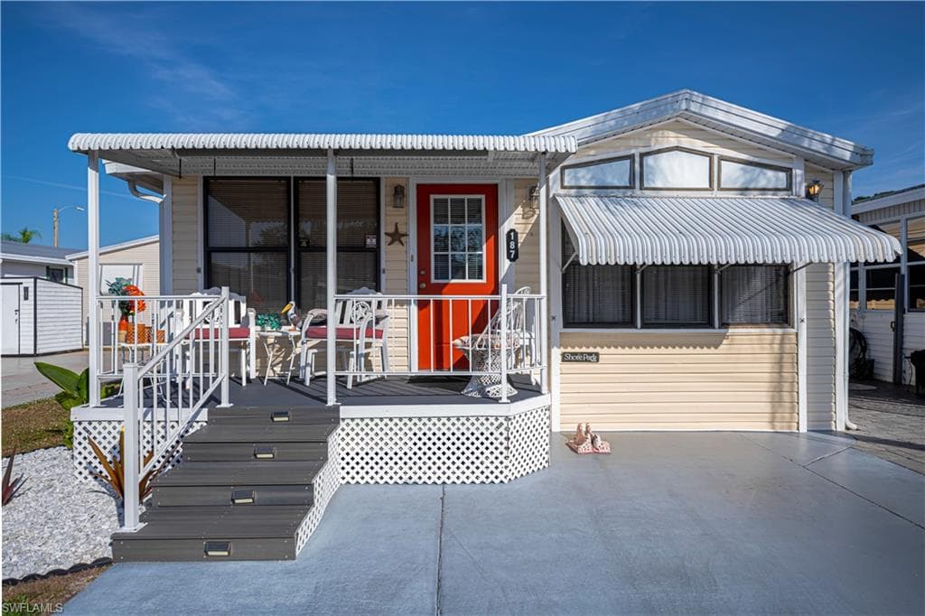 187 Ramble DR NORTH FORT MYERS, FL 33903