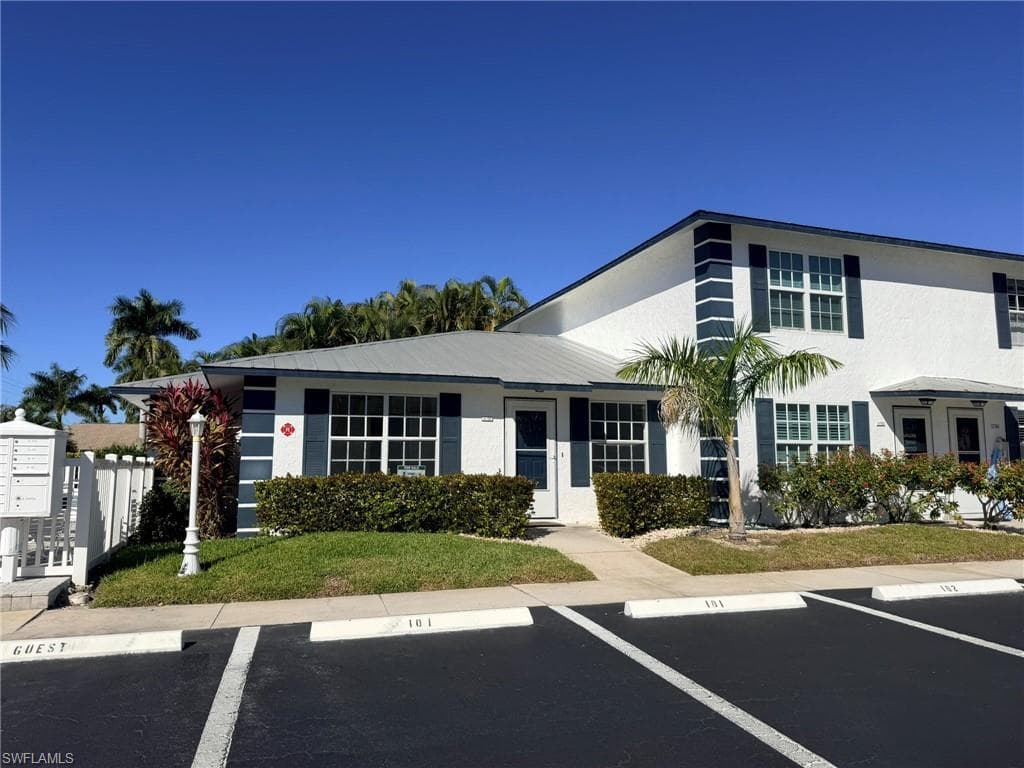 761 Elkcam CIR A101 MARCO ISLAND, FL 34145