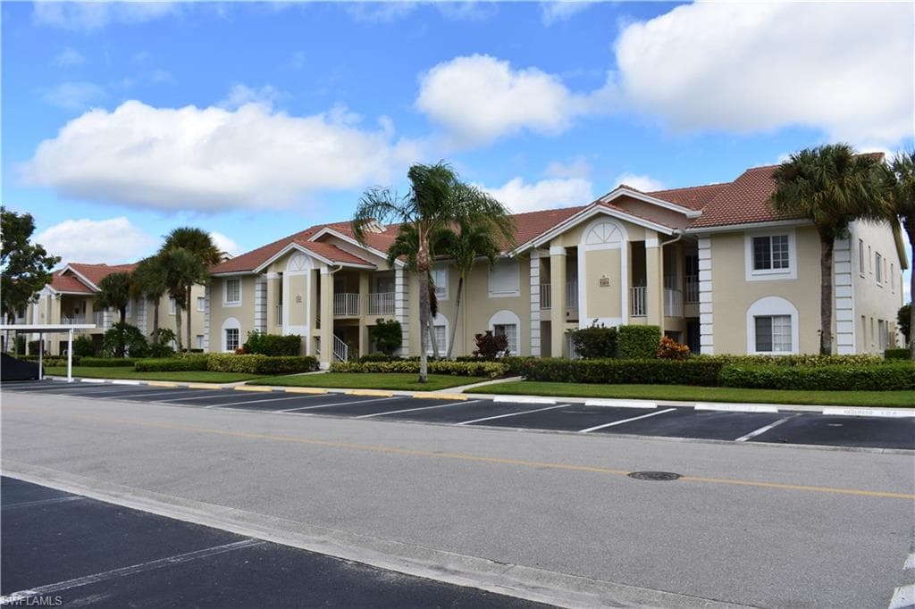 7724 Jewel LN 101 NAPLES, FL 34109