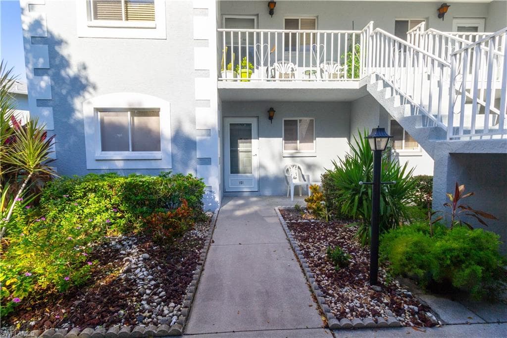 8200 Summerlin Village CIR 101 FORT MYERS, FL 33919
