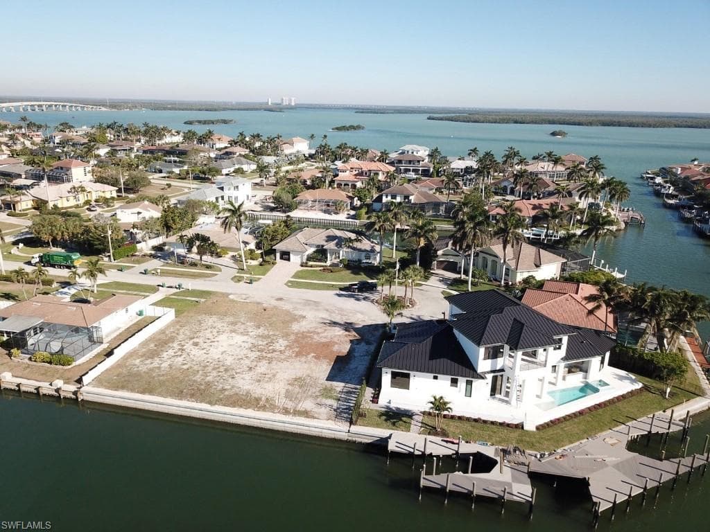434 Tarpon CT MARCO ISLAND, FL 34145