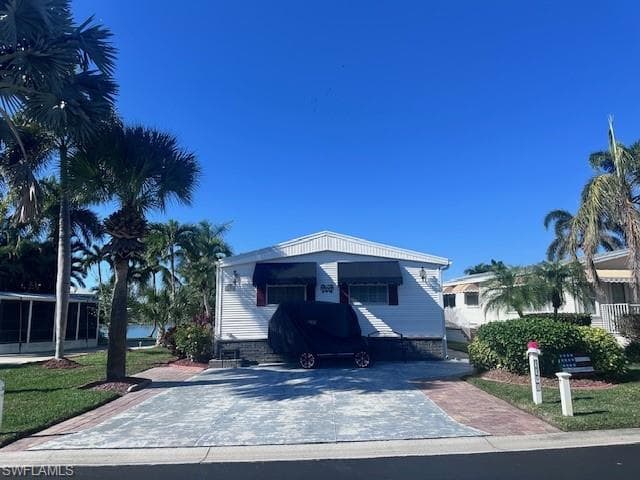1190 Silver Lakes BLVD NAPLES, FL 34114