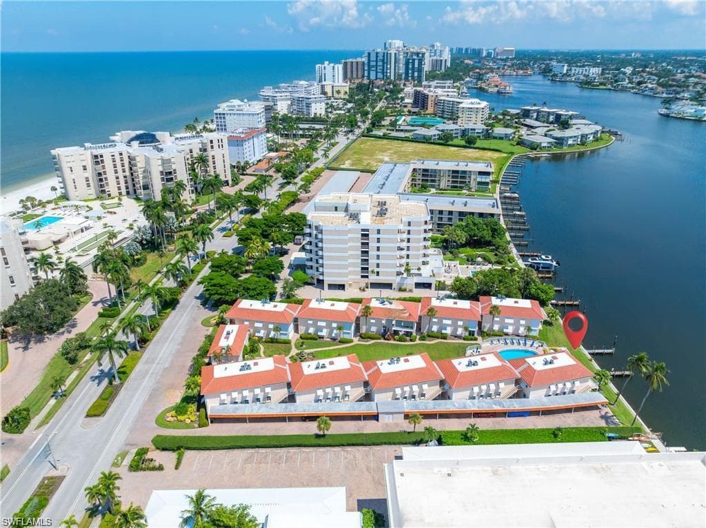3070 Gulf Shore BLVD N A201 NAPLES, FL 34103