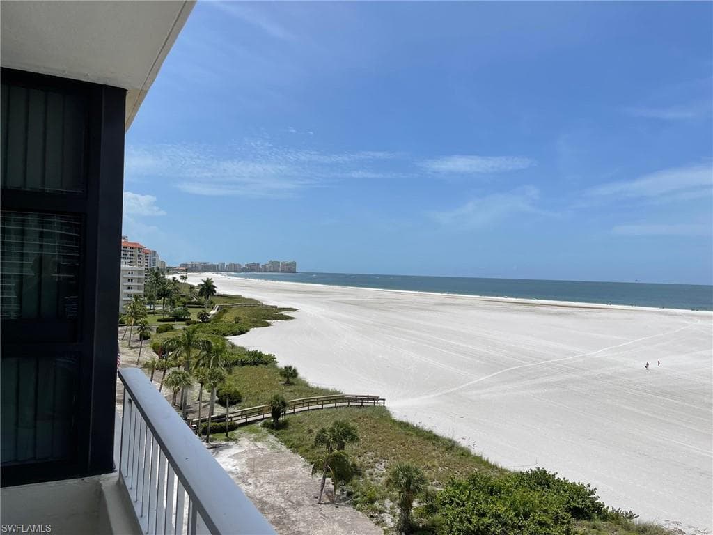 320 Seaview CT 2-712 MARCO ISLAND, FL 34145