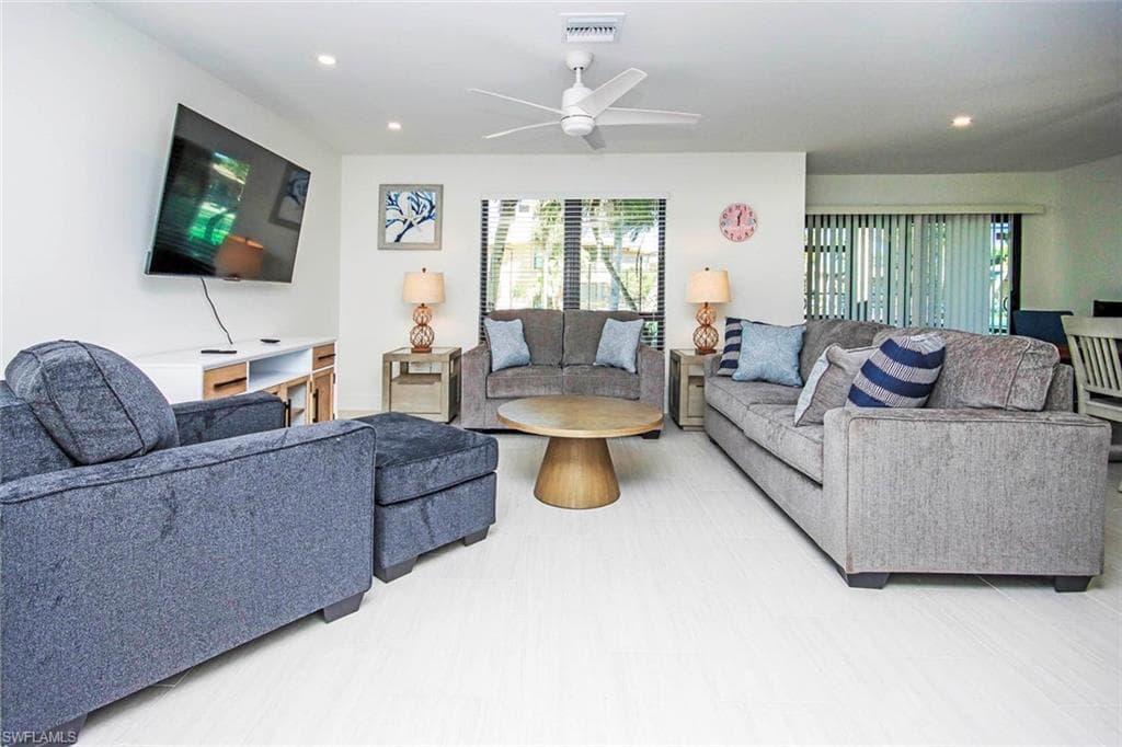 5117 Sea Bell RD E103 SANIBEL, FL 33957