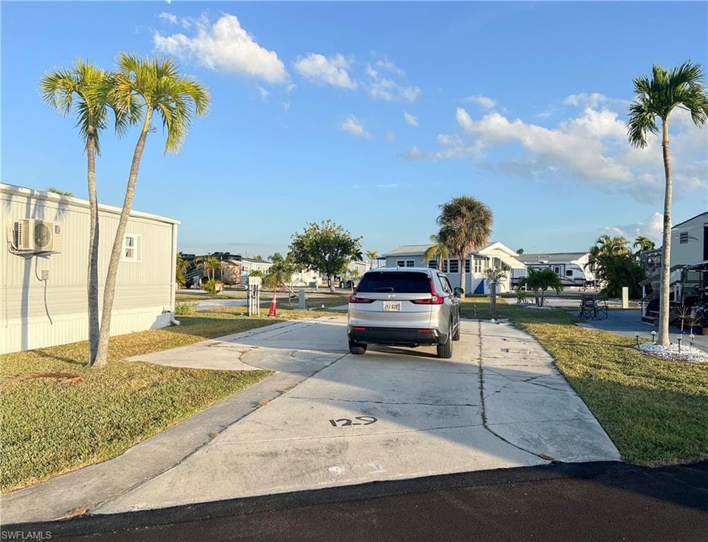 19681 Summerlin 129G RD FORT MYERS, FL 33908