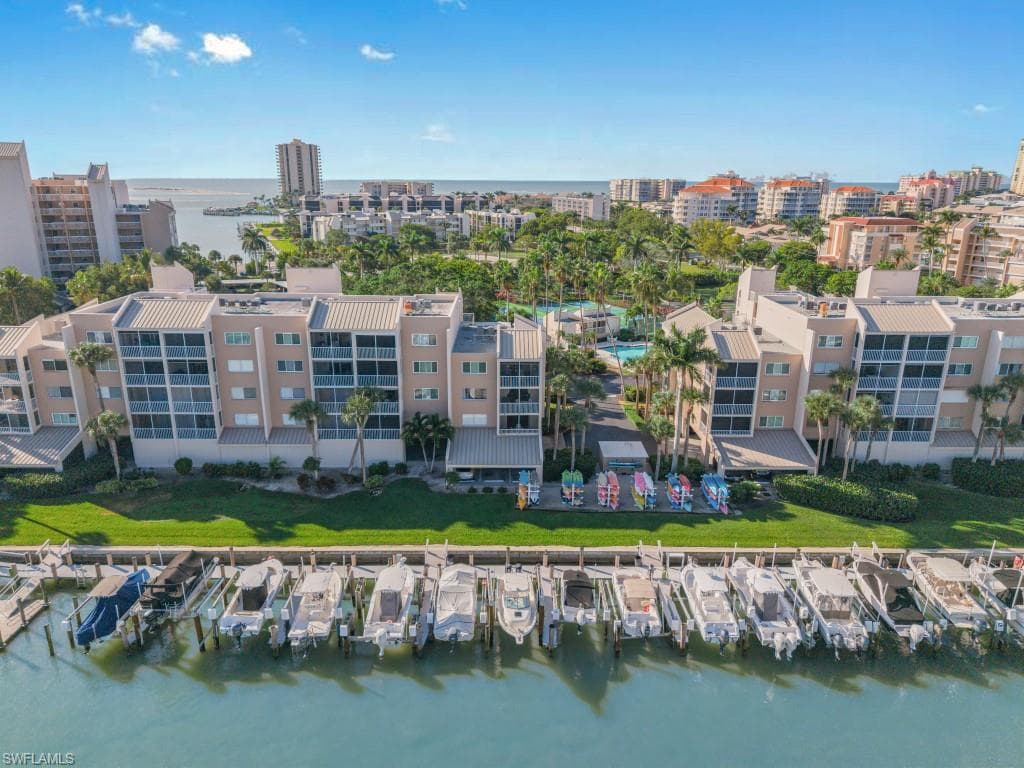 893 Collier CT 3-301 MARCO ISLAND, FL 34145