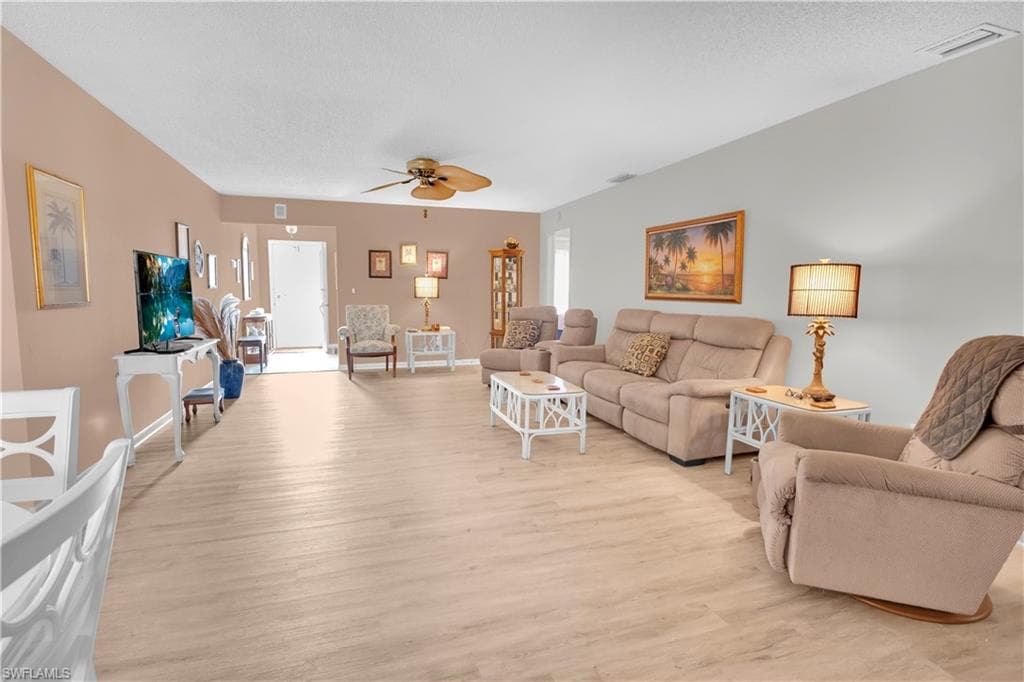 1251 Broadwater DR FORT MYERS, FL 33919