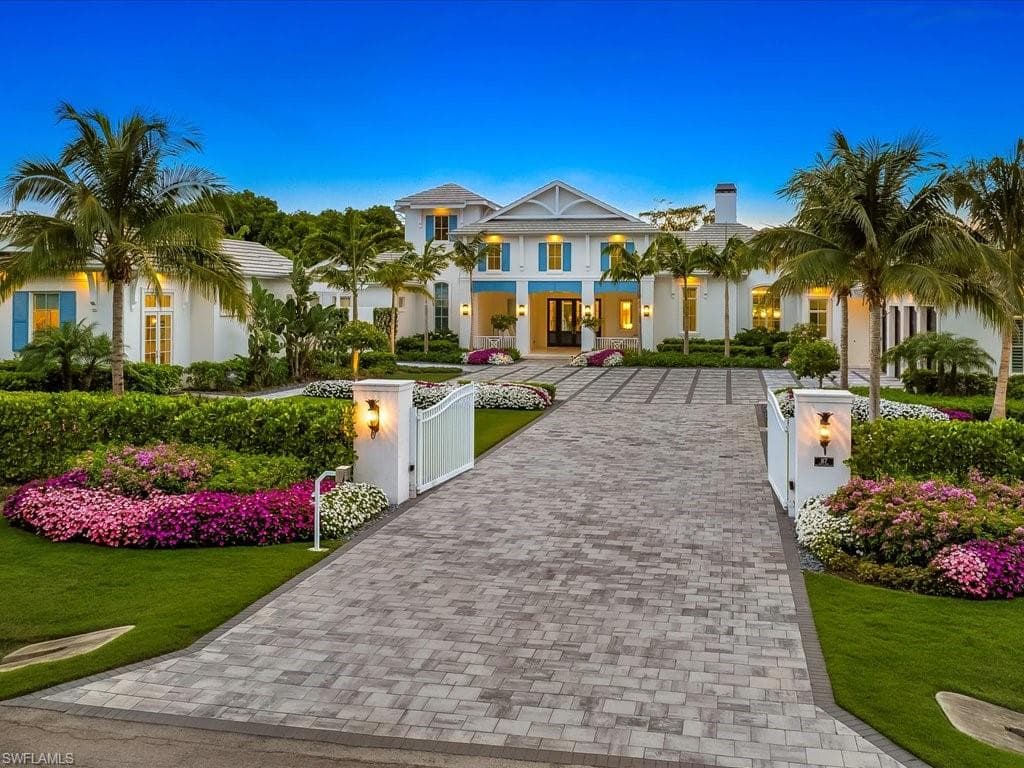 87 East AVE NAPLES, FL 34108