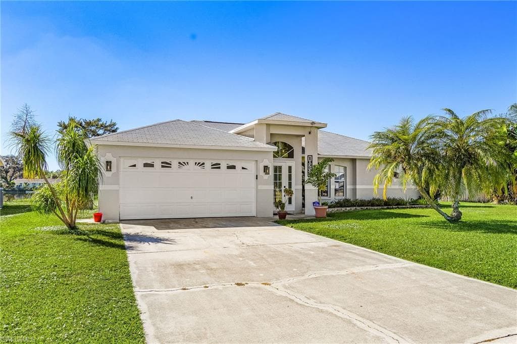 10250 Sandy Hollow LN BONITA SPRINGS, FL 34135