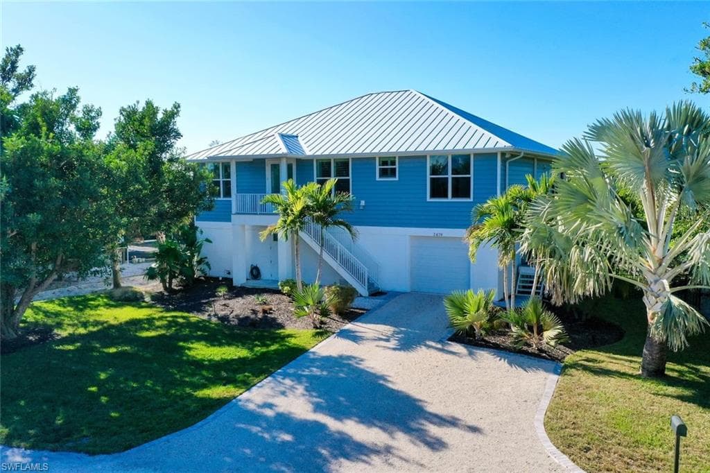 2479 Harbour LN SANIBEL, FL 33957